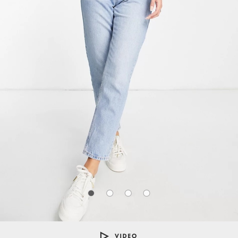 TOPSHOP 90’s Bleached Straight-leg Mom Jeans - Picture 2 of 5